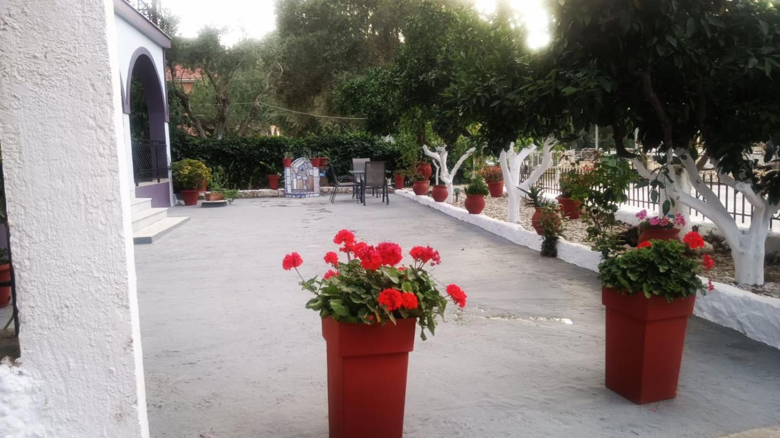 Nikos Studios Κερί Εξωτερικό φωτογραφία