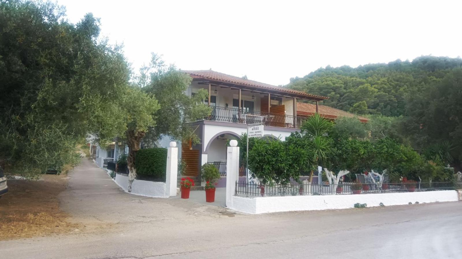 Nikos Studios Κερί Εξωτερικό φωτογραφία